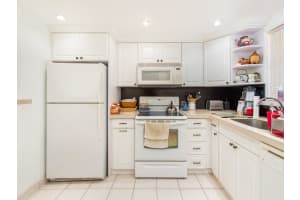 610 Tennis Club Dr, Fort Lauderdale, FL 33311, Sold 02/15/18