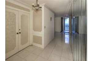 4300 N Ocean Blvd PH E, Fort Lauderdale, FL 33308, Sold 04/18/18