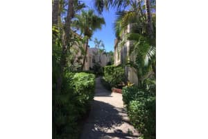 5204 NE 6th Ave B5, Oakland Park, FL 33334, Sold 02/23/18