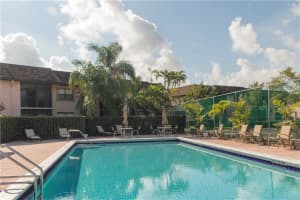 10346 NW 11th St, Pembroke Pines, FL 33026, Sold 01/31/18