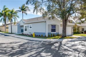 300 W Riverbend Dr, Sunrise, FL 33326, Sold 02/01/18