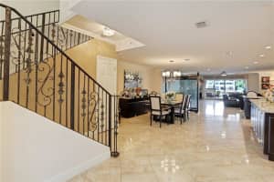 615 Bayshore Dr, Fort Lauderdale, FL 33304, Sold 08/06/18