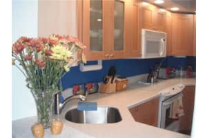 650 Tennis Club Dr, Fort Lauderdale, FL 33311, Sold 03/30/18