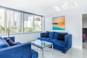 800 SE 4th St, Fort Lauderdale, FL 33301, Sold 04/30/18