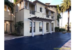 3013 NE 20th Ct, Fort Lauderdale, FL 33305, Sold 02/23/18