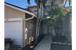 4948 W Lakes Dr, Deerfield Beach, FL 33442, Sold 05/24/18