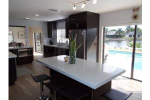 9930 SW 14th St, Pembroke Pines, FL 33025, Sold 01/31/18