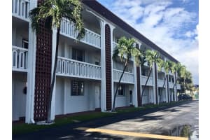 400 SE 10th St, Deerfield Beach, FL 33441, Sold 03/09/18