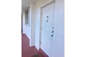 400 SE 10th St, Deerfield Beach, FL 33441, Sold 03/09/18