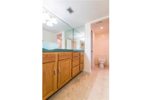 1800 N Andrews Ave #6j, Fort Lauderdale, FL 33311, Sold 06/01/18