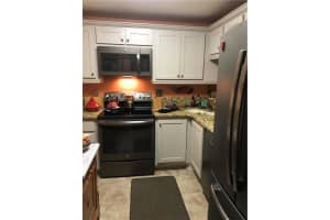 3002 NE 5th Terrace #212b, Wilton Manors, FL 33334, Sold 01/31/18