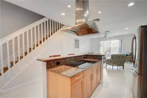 736 NE 7th Ave, Fort Lauderdale, FL 33304, Sold 04/16/18