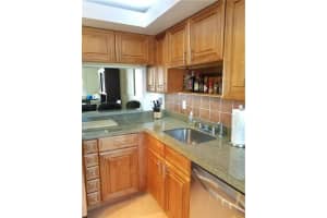 400 SE 10th St, Deerfield Beach, FL 33441, Sold 02/20/18