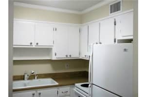 411 SE 8th St, Deerfield Beach, FL 33441, Sold 04/26/18