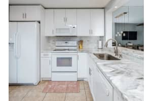 2360 NW 89th Dr, Coral Springs, FL 33065, Sold 01/31/18