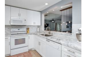 2360 NW 89th Dr, Coral Springs, FL 33065, Sold 01/31/18