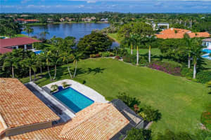 8235 Twin Lake Dr, Boca Raton, FL 33496, Sold 08/06/18