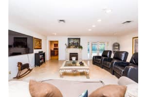 11790 SW 2nd St, Plantation, FL 33325, Sold 04/27/18
