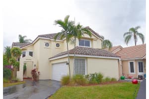 10189 NW 4th St, Plantation, FL 33324, Sold 03/07/18
