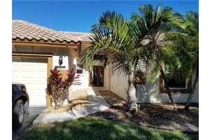 10285 NW 18th Dr, Plantation, FL 33322, Sold 02/28/18