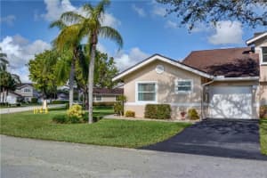1276 W Lakes Dr, Deerfield Beach, FL 33442, Sold 02/22/18