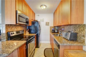 1460 NE 18th St, Fort Lauderdale, FL 33305, Sold 02/28/18