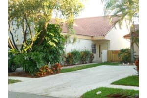 9520 NW 18th Dr, Plantation, FL 33322, Sold 03/23/18