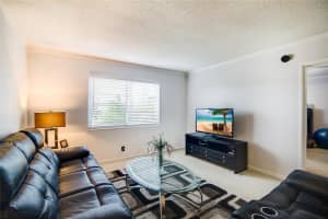 639 W Oakland Park Blvd, Wilton Manors, FL 33311, Sold 04/27/18