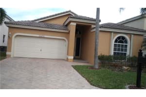 11651 NW 13th Manor, Coral Springs, FL 33071, Sold 02/27/18