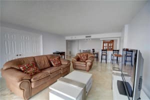 1 Las Olas Cir, Fort Lauderdale, FL 33316, Sold 06/29/18