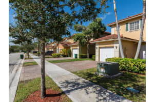 5529 Monte Carlo Pl, Margate, FL 33068, Sold 02/28/18