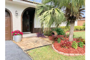 11041 NW 44th St, Coral Springs, FL 33065, Sold 03/30/18