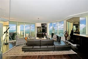 411 N New River Dr E, Fort Lauderdale, FL 33301, Sold 07/30/18