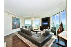 411 N New River Dr E, Fort Lauderdale, FL 33301, Sold 07/30/18