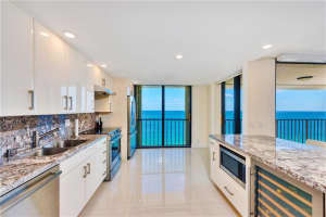 1905 N Ocean Blvd PH F, Fort Lauderdale, FL 33305, Sold 04/13/18