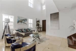 6950 NW 106th Ave, Doral, FL 33178, Sold 01/25/19