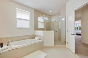 7600 Cavalia Dr, Davie, FL 33328, Sold 08/31/18