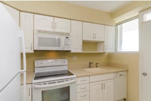 1920 S Ocean Dr, Fort Lauderdale, FL 33316, Sold 04/10/18