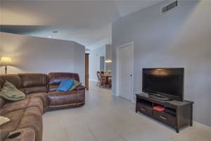 184 SW 206th Ave, Pembroke Pines, FL 33029, Sold 03/30/18