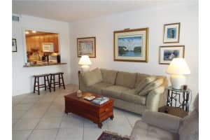 2943 NE 60th St, Fort Lauderdale, FL 33308, Sold 03/29/18