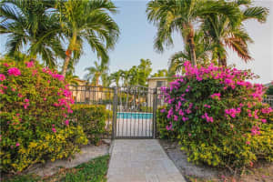 2910 NE 8th Terrace, Wilton Manors, FL 33334, Sold 03/30/18