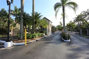 11270 Rockinghorse Rd, Hollywood, FL 33026, Sold 06/29/18