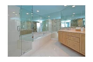 2831 N Ocean Blvd #607n, Fort Lauderdale, FL 33308, Sold 04/30/18