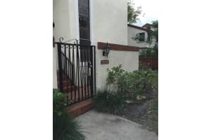 331 Ives Dairy Rd APT 10, Miami, FL 33179, Sold 04/16/18