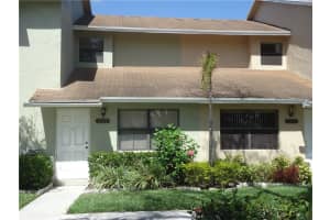 5325 Gate Lake Rd, Tamarac, FL 33319, Sold 04/11/18