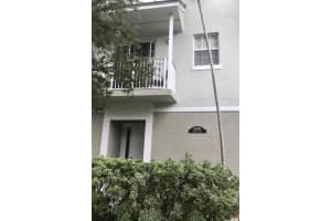2685 NE 9th Ave, Wilton Manors, FL 33334, Sold 04/12/18