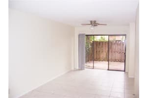 330 City View Dr, Fort Lauderdale, FL 33311, Sold 04/23/18