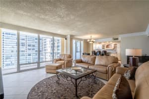 4300 N Ocean Blvd #10k, Fort Lauderdale, FL 33308, Sold 10/22/19