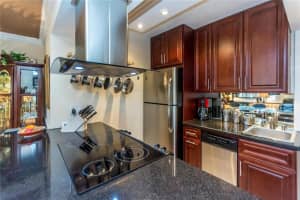 801 NE 18th Ct, Fort Lauderdale, FL 33305, Sold 04/12/18