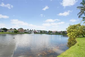 12118 NW 35th St, Sunrise, FL 33323, Sold 04/27/18